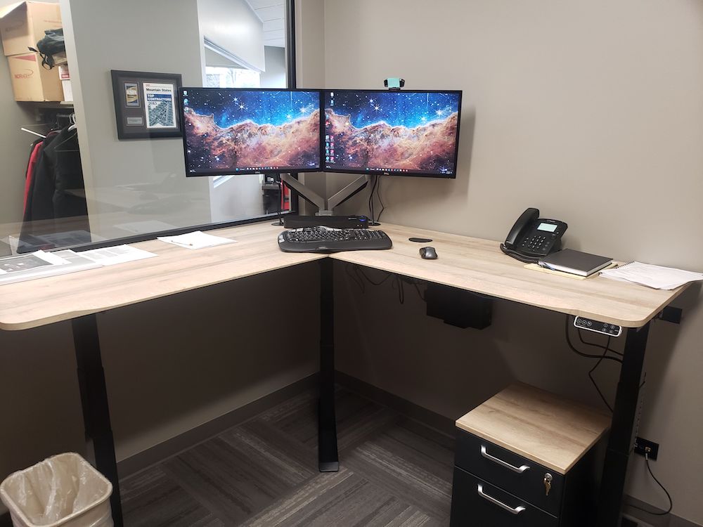 Benefits of a 3 Leg Corner Sit-to-Stand Desk
