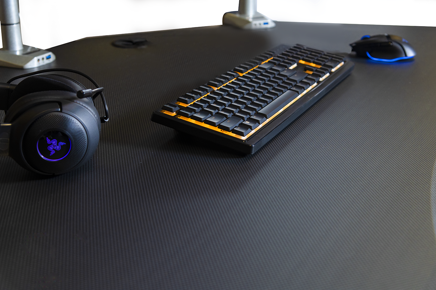 Best Corner Gaming Desk  PC Battlestation Curved Standing Desk Bundle -  MojoDesk